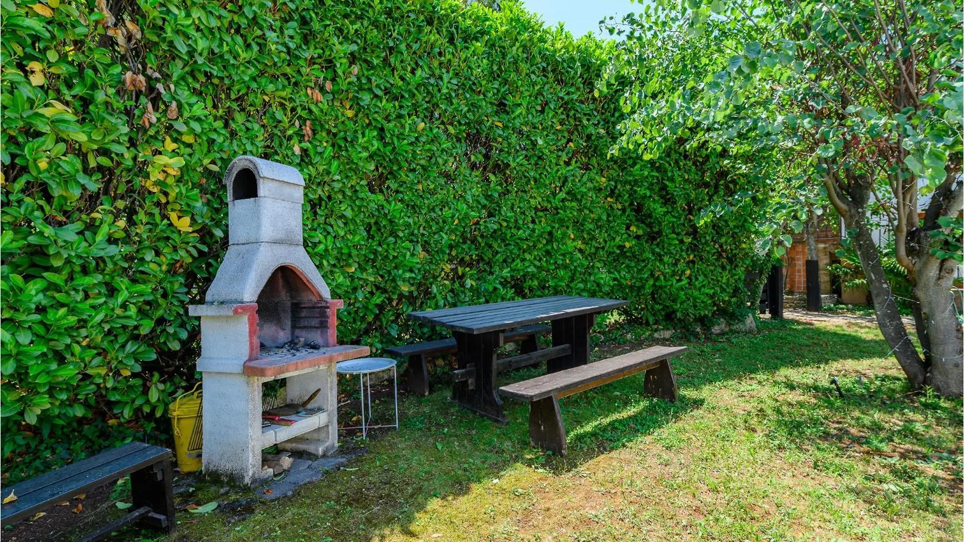 2 Bedroom Lovely Apartment In Rovinjsko Selo